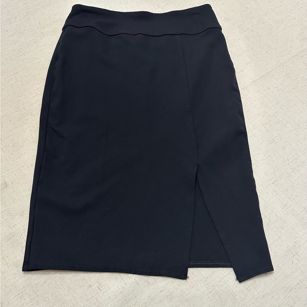 Worthington Elegant Black Pencil Skirt - Picture 11 of 13